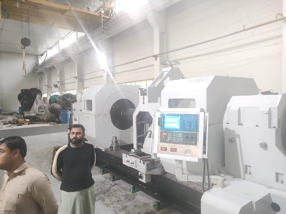 冠魯安裝工程師遠赴巴基斯坦安裝深孔鉆機
